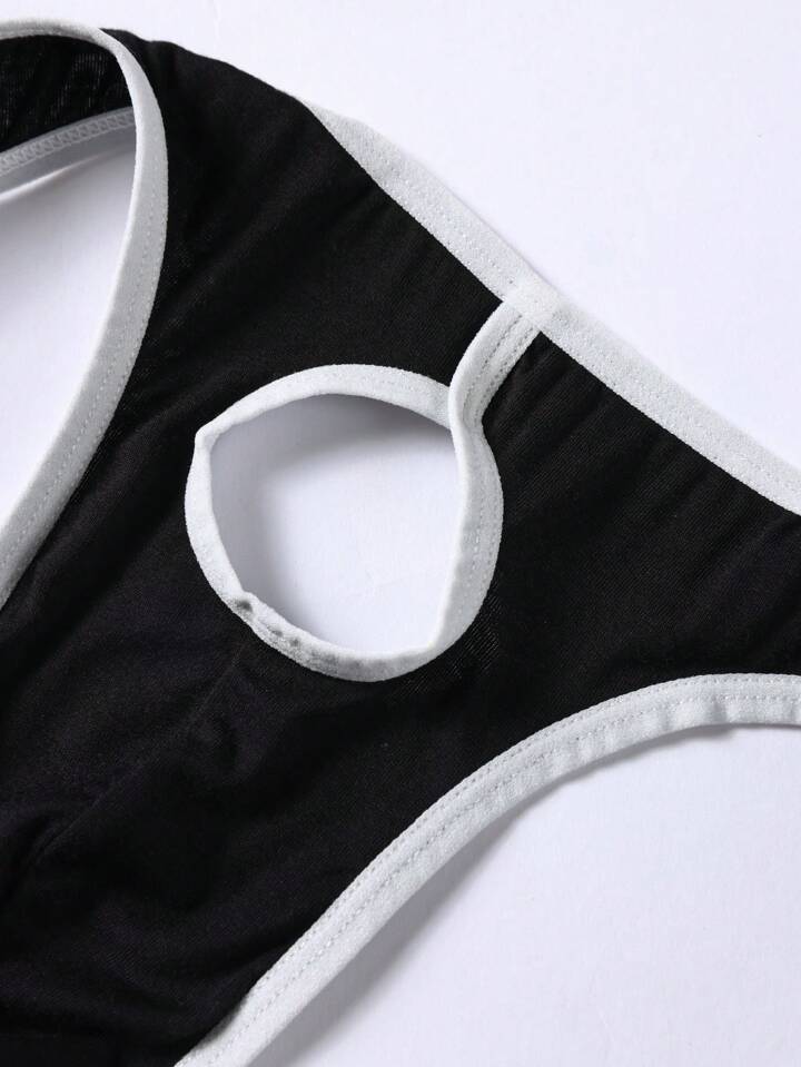 S25-44 Men Contrast Binding Cut Out Thong